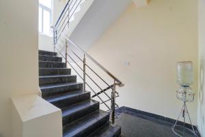 FabHotel Chrompet Stays Inn
