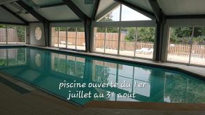 Studio Sulniac Golfe du morbihan avec piscine au sein du domaine