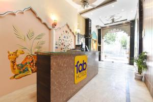 FabHotel Moon Stone, Near Jawahar Circle - World Trade Park