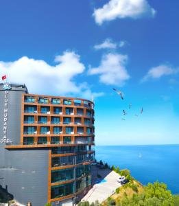 BLUE MUDANYA HOTEL