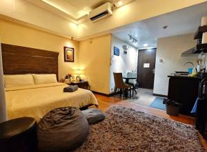 Cozy Private Hotel Suite with Bath Tub and Free Pool Access