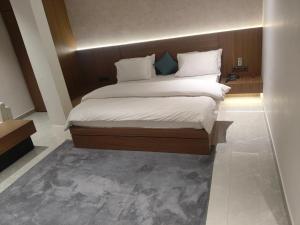 Hotel city heart