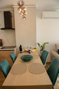 RIVER VIEW & Private Parking - Baia Mare