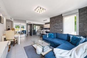 Apartment with terrace