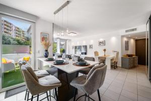 Apartment with terrace