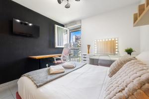 Apartment with terrace