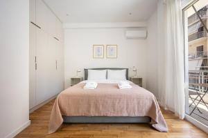 Urban Elegance 2 bedroom near the heart of Athens