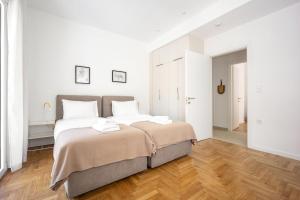 Urban Elegance 2 bedroom near the heart of Athens
