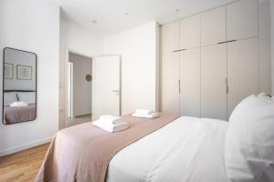 Urban Elegance 2 bedroom near the heart of Athens