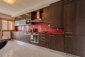 Lima & Luzia View - Modern Apartment