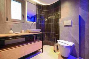 Luxury Suites with private Swimming pool 1st floor