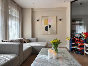 Lovely spacious canal house in Amsterdam