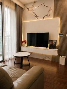Masteri Waterfront- 2BR apartment