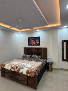 Stella Homestay Near Yashobhoomi with Rooftop