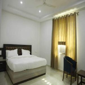 The Club Inn Rivira Hotel Bahedi UP