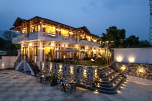 Tikrola Retreat