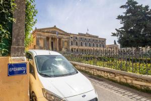 Corfu Breeze Liston Apartments