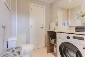 #381 Sunny Apartment in the Heart of Albufeira