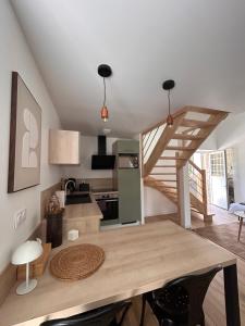Ker Rev Home