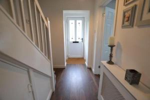 Spacious 4-Bedroom Family Home Sleeps 8