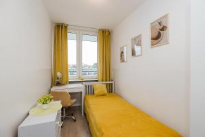 Rooms in a shared apartment Kinowa 25 near Park Skaryszewski and Stadion Narodowy