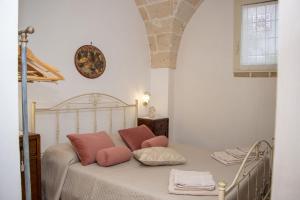 Trullo Canicchiulo by Perle di Puglia