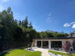 Villa White Stone