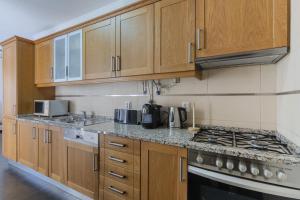 #387 Family-Friendly Apartment Near the Beach
