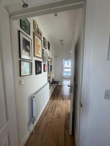 Terraced 1BD near Arsenal Stadium