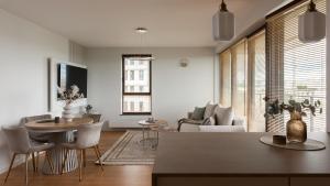 Flatbook Seaside Bulvar Apartments with parking