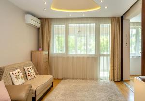 Spacious 2BR Apartment Steps from Varna City Center by Flat Manаger