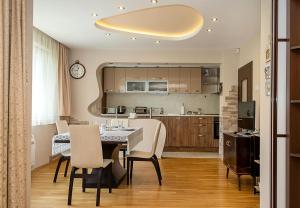 Spacious 2BR Apartment Steps from Varna City Center by Flat Manаger