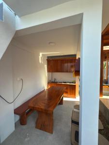 Deepa villa lovina