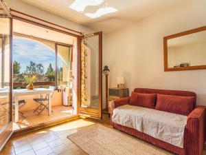 Apartment Les Iles Du Soleil-2 by Interhome