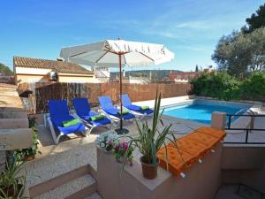 Holiday Home Schöne Villa mit Pool und Garten by Interhome
