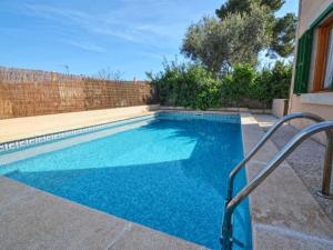 Holiday Home Schöne Villa mit Pool und Garten by Interhome