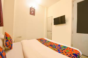 FabHotel Karol Bagh Residency - Nr Karol Bagh Market