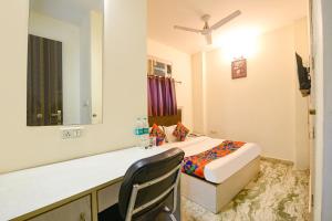 FabHotel Karol Bagh Residency - Nr Karol Bagh Market