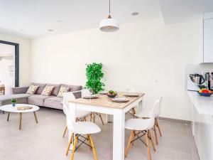 Apartment Mañanas Felices III by Interhome