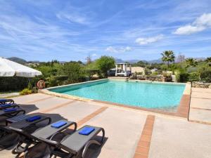 Holiday Home Ländliche Finca Sa Torre mit Jacuzzi by Interhome