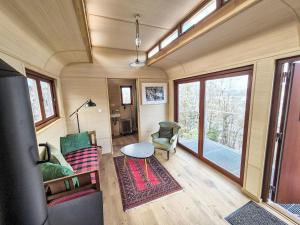 Holiday Home Zirkuswagen Haldihof by Interhome