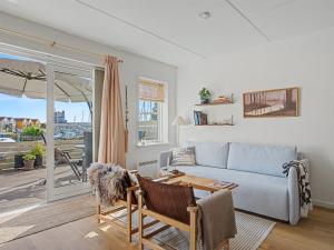 Apartment Riku - 15m from the sea by Interhome