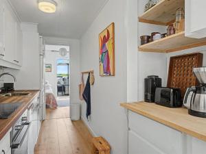 Apartment Riku - 15m from the sea by Interhome