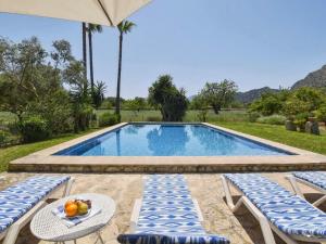 Holiday Home Haus mit Schwimmbad für 6 Personen 5 min vom Mee by Interhome