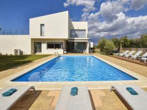 Holiday Home Wunderschönes Ferienhaus in Binissalem mit Priva by Interhome