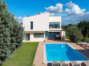 Holiday Home Wunderschönes Ferienhaus in Binissalem mit Priva by Interhome
