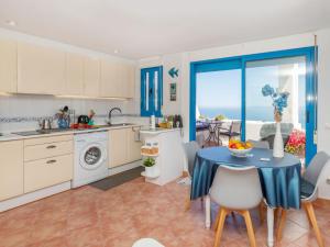 Apartment Perla by Interhome