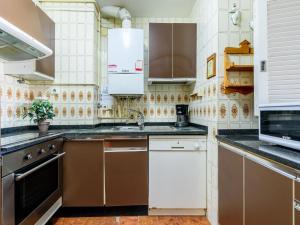 Apartment Helios by Interhome