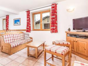 Holiday Home Balcon Cime de Caron by Interhome