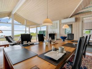 Holiday Home Adelinde - 300m from the sea by Interhome